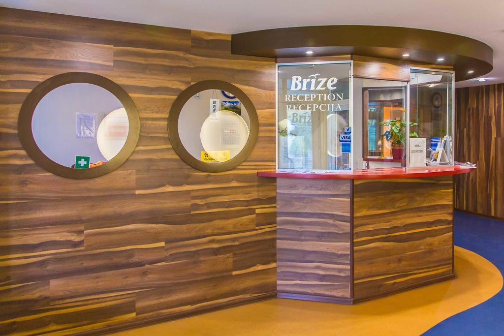 Hostel Brize Лиепая Экстерьер фото