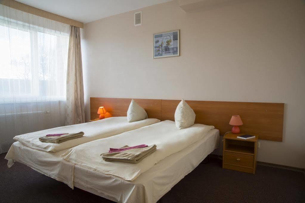 Hostel Brize Лиепая Экстерьер фото